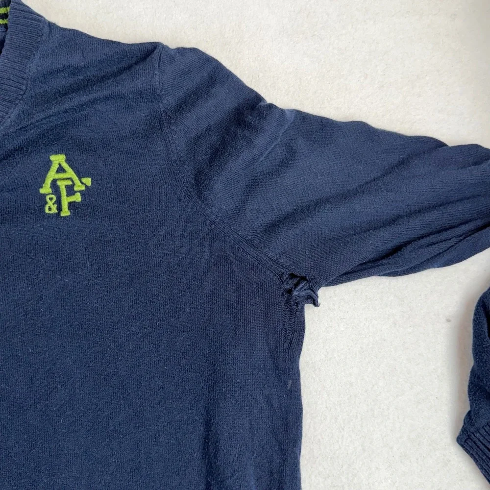 Vintage Abercrombie & Fitch Mens XL Muscle Fit V-Neck Sweater Navy Green Logo